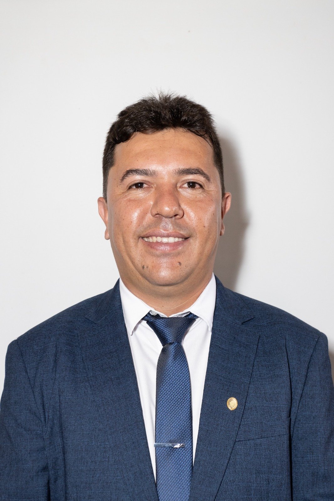 Adriano Francisco Bárbara Costa